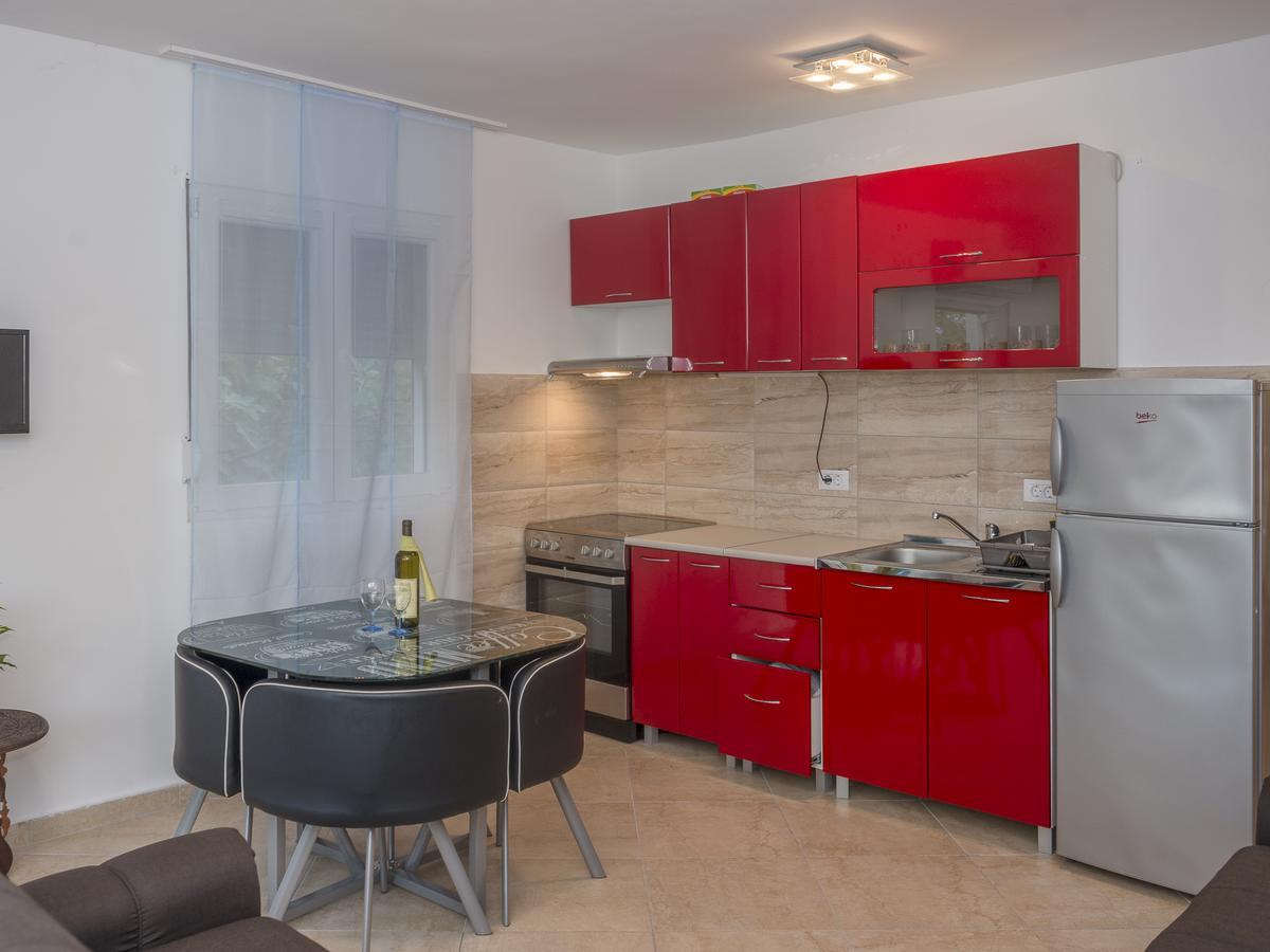 Apartmani Seka 赫尔采格诺维 外观 照片