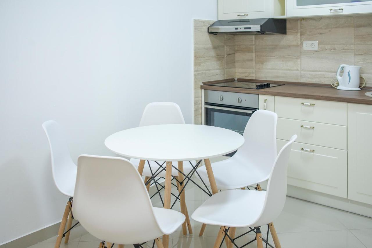 Apartmani Seka 赫尔采格诺维 外观 照片